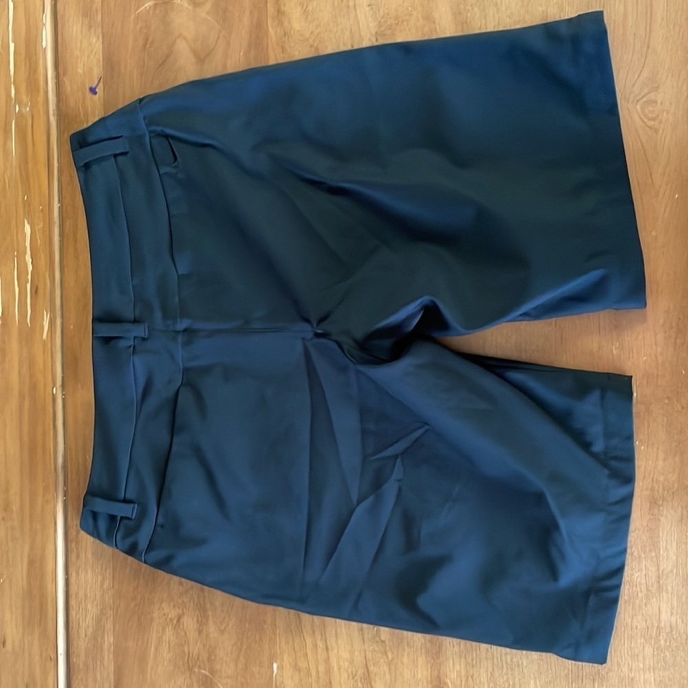 Nike Bermuda Shorts Size 6 - Picture 7 of 8